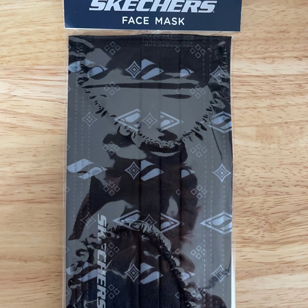 Skechers Black Adult Face Mask Disposable NEW